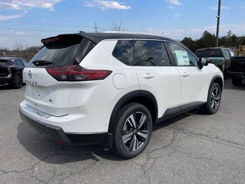 New 2025 Nissan Rogue SL w/ SL Premium Package image 5
