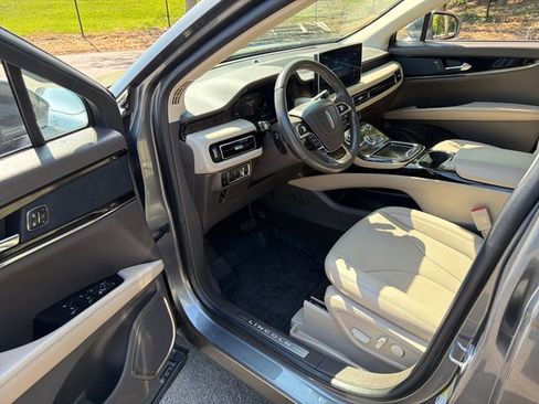 Used 2023 Lincoln Nautilus Reserve w/ Monochromatic Package FWD image 14