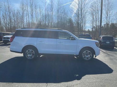 New 2026 Ford Expedition Max Active AWD/4WD image 4