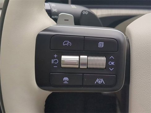 Used 2025 Hyundai Santa Fe Calligraphy image 31