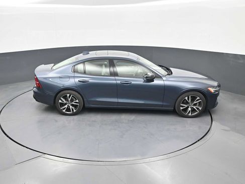 Used 2024 Volvo S60 B5 Plus AWD/4WD image 33