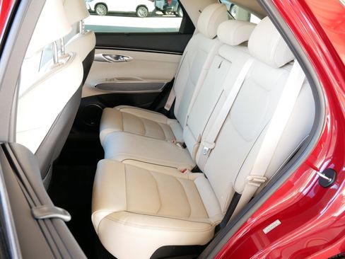 Used 2022 Genesis GV70 2.5T w/ Advanced Package image 22