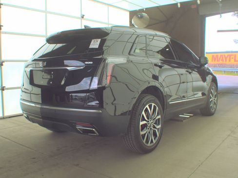 Used 2022 Cadillac XT5 Sportv w/ Platinum Package AWD/4WD image 5