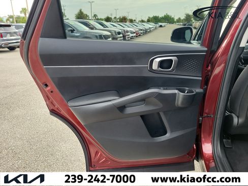 Certified 2025 Kia Sorento LX FWD image 14
