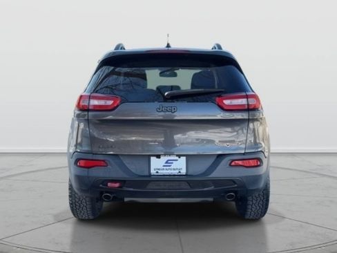 Used 2014 Jeep Cherokee Trailhawk w/ Leather Interior Group AWD/4WD image 3