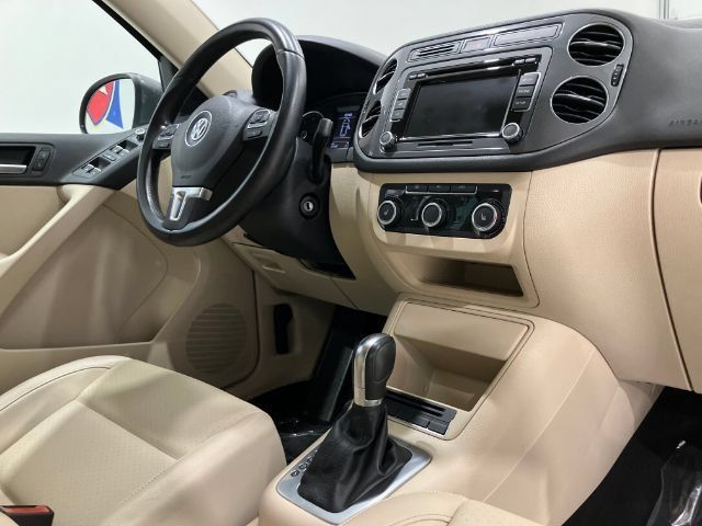 Used 2012 Volkswagen Tiguan S FWD image 20