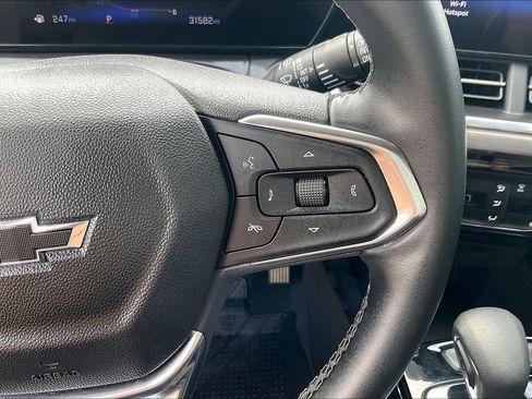 Used 2025 Chevrolet Trax ACTIV w/ Driver Confidence Package FWD image 19