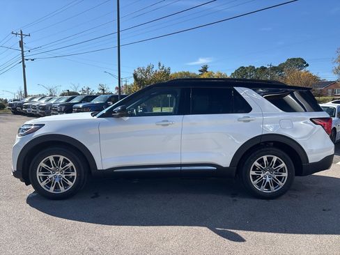 New 2026 Ford Explorer Platinum image 5