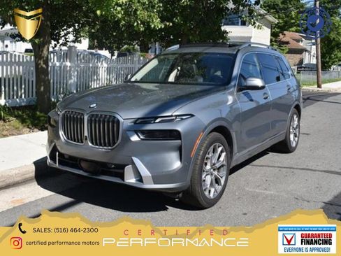Used 2025 BMW X7 xDrive40i AWD/4WD image 1
