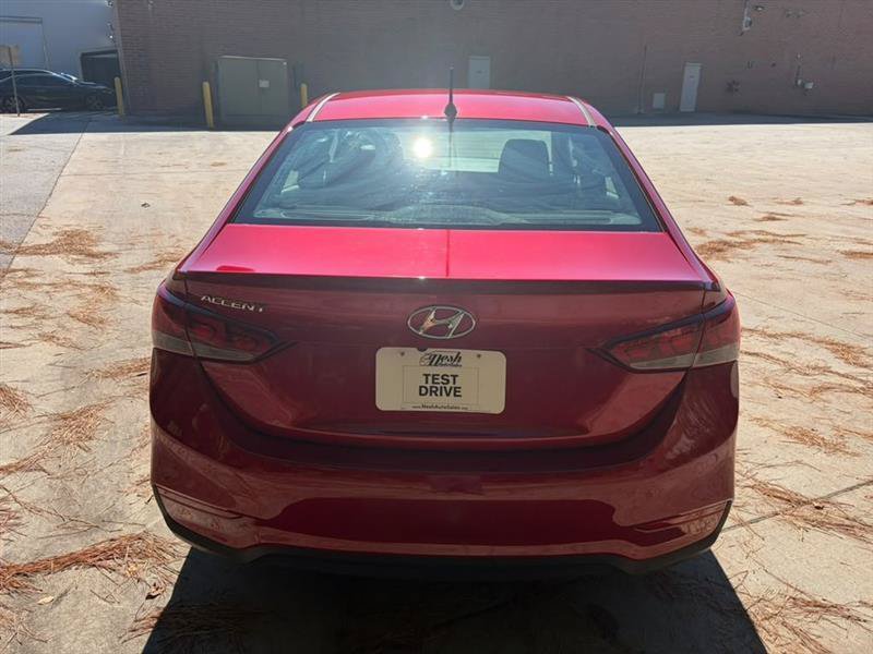 Used 2022 Hyundai Accent SE FWD image 5