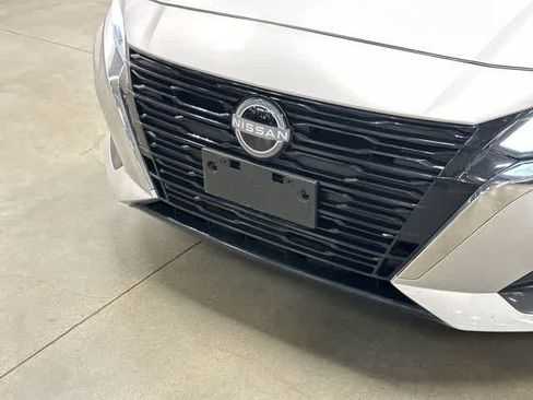 Used 2024 Nissan Altima 2.5 SV AWD/4WD image 29