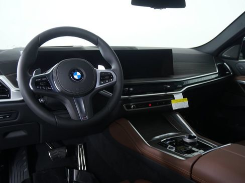Used 2027 BMW X6 xDrive40i w/ Executive Package AWD/4WD image 17
