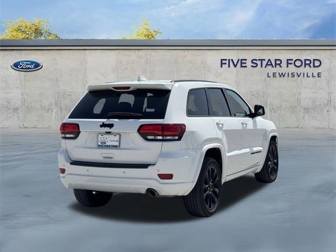Used 2021 Jeep Grand Cherokee Laredo X RWD image 4