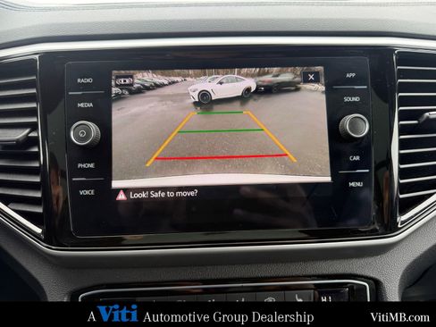 Used 2023 Volkswagen Atlas Cross Sport SE w/ Panoramic Sunroof Package image 33