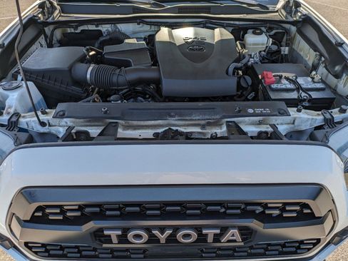Used 2019 Toyota Tacoma 4x4 Double Cab image 26