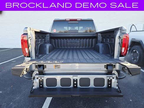 New 2026 GMC Sierra 1500 SLT w/ SLT Premium Plus Package image 19