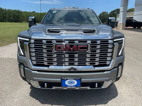 Used 2025 GMC Sierra 2500 Denali w/ Denali Reserve Package AWD/4WD image 10