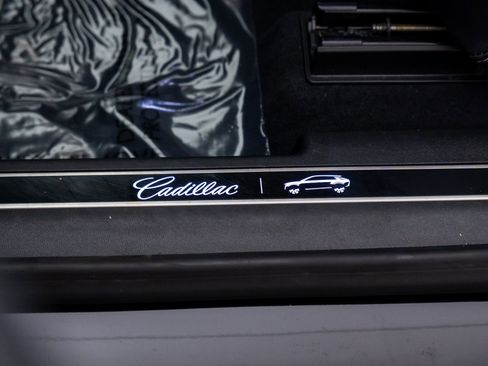 Certified 2025 Cadillac Lyriq Luxury w/ LPO, Floor Liner Package image 19