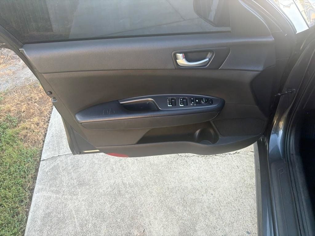Used 2020 Kia Optima LX FWD image 34