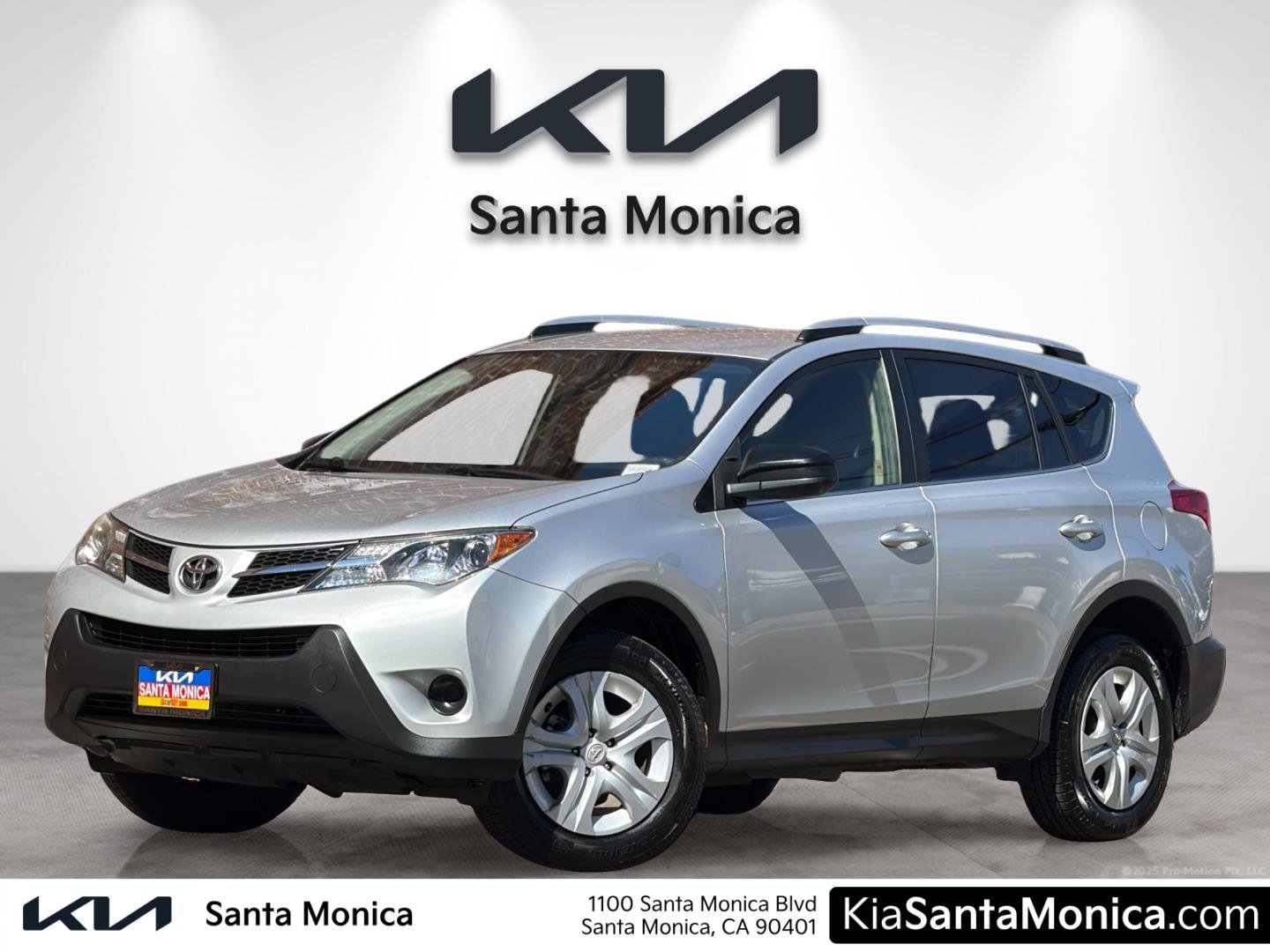 Used 2015 Toyota RAV4 LE FWD image 1