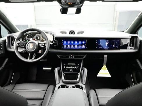 New 2026 Porsche Cayenne Turbo GT AWD/4WD image 20