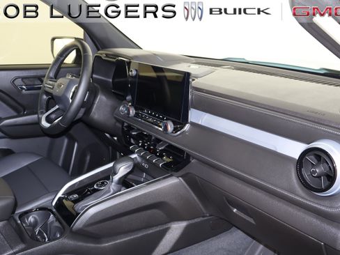 Certified 2024 Chevrolet Colorado LT w/ LT Convenience Package III image 23