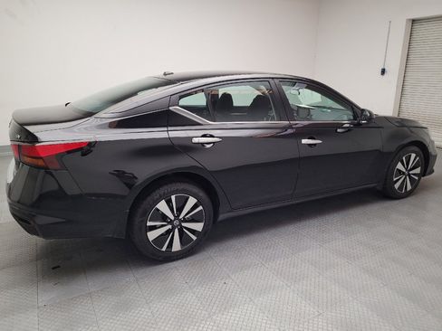 Used 2022 Nissan Altima 2.5 SV image 10