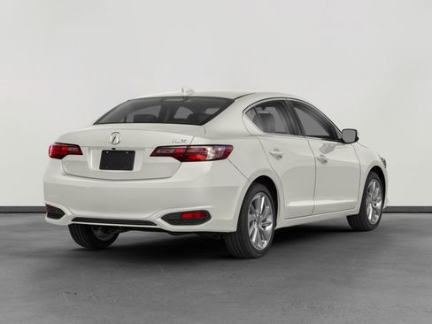 Used 2018 Acura ILX w/ AcuraWatch Plus Package image 2