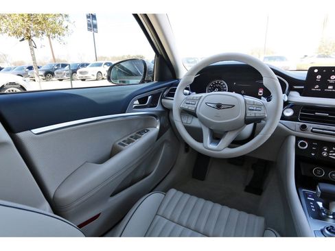 Used 2026 Genesis G70 2.5T Prestige image 9