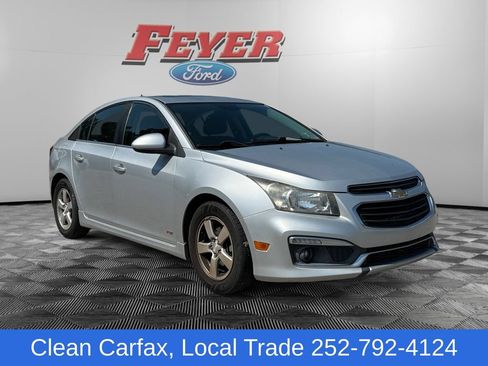 Used 2015 Chevrolet Cruze LT w/ Sun And Sound Package FWD image 7