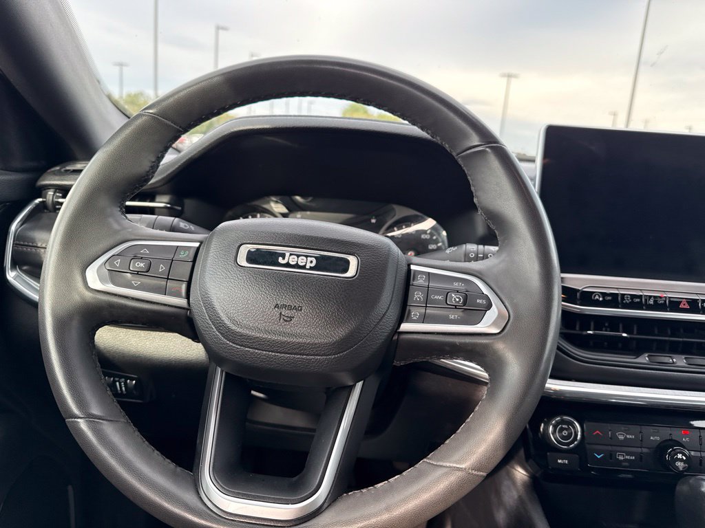 Used 2023 Jeep Compass Limited AWD/4WD image 11