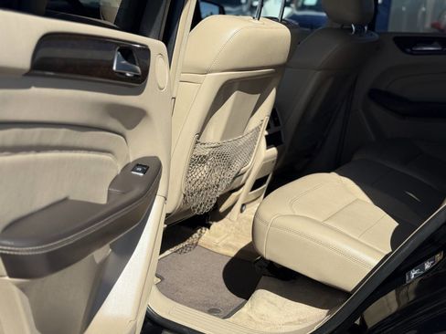 Used 2014 Mercedes-Benz ML 350 4MATIC w/ Premium 1 Package image 9