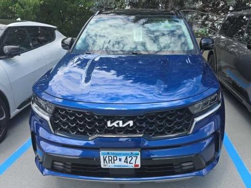 Used 2023 Kia Sorento SX AWD/4WD image 3