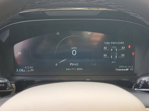 New 2026 Lincoln Corsair Premiere image 19