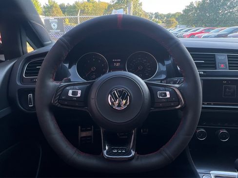 Used 2017 Volkswagen GTI Sport FWD image 33