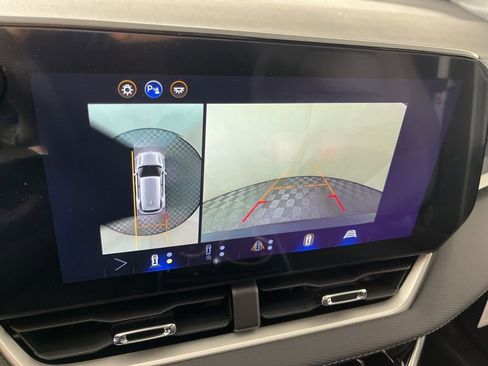 New 2026 Chevrolet Equinox LT w/ Midnight Edition FWD image 28