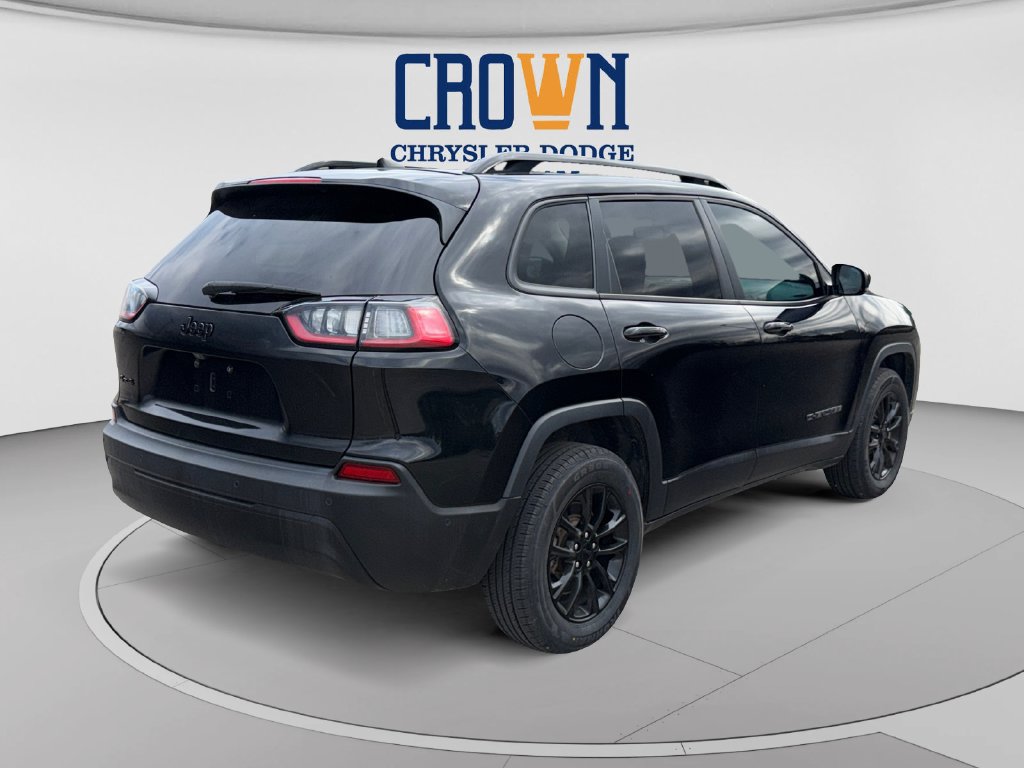 Used 2023 Jeep Cherokee Altitude Lux AWD/4WD image 3