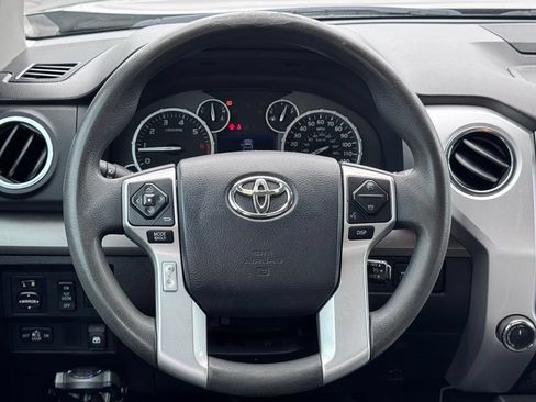 Used 2014 Toyota Tundra SR5 w/ SR5 Upgrade Package AWD/4WD image 8