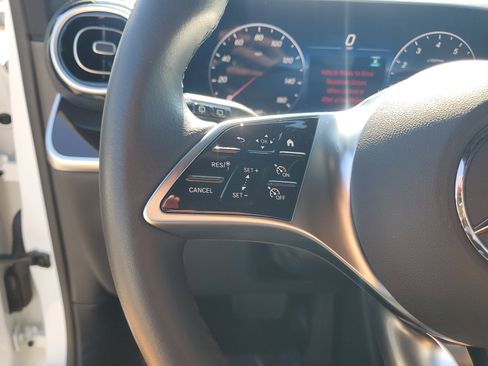 Certified 2025 Mercedes-Benz GLC 300 image 32