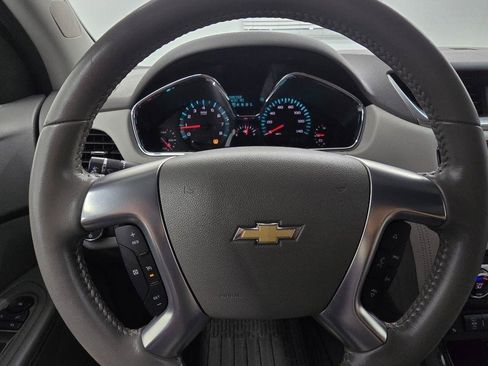 Used 2017 Chevrolet Traverse LT FWD image 23