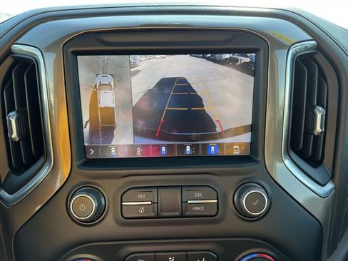 Used 2022 Chevrolet Silverado 3500 High Country w/ Technology Package image 29