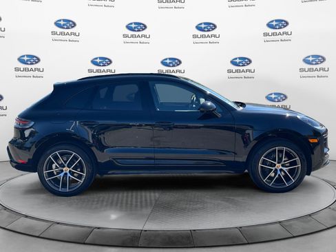 Used 2026 Porsche Macan AWD/4WD image 6