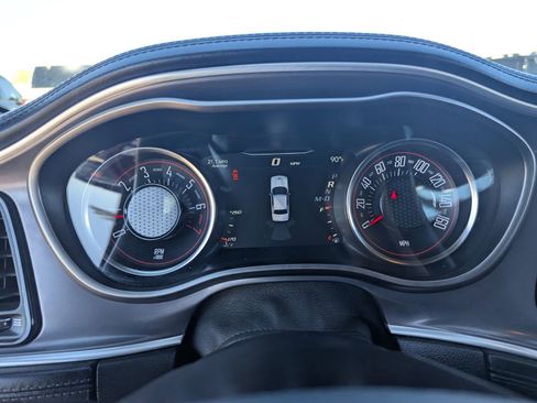 Used 2020 Dodge Challenger SXT w/ Plus Package image 25