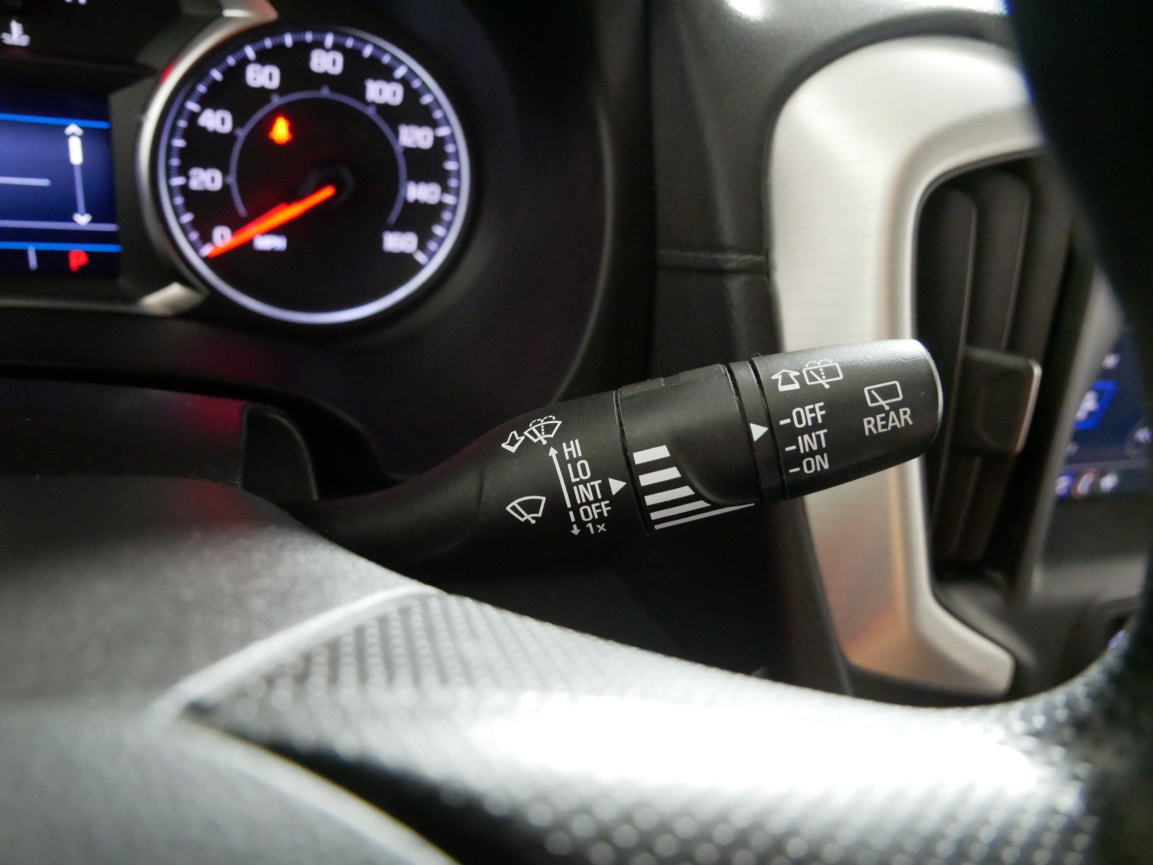 Used 2023 GMC Terrain SLE w/ Driver Convenience Package AWD/4WD image 31