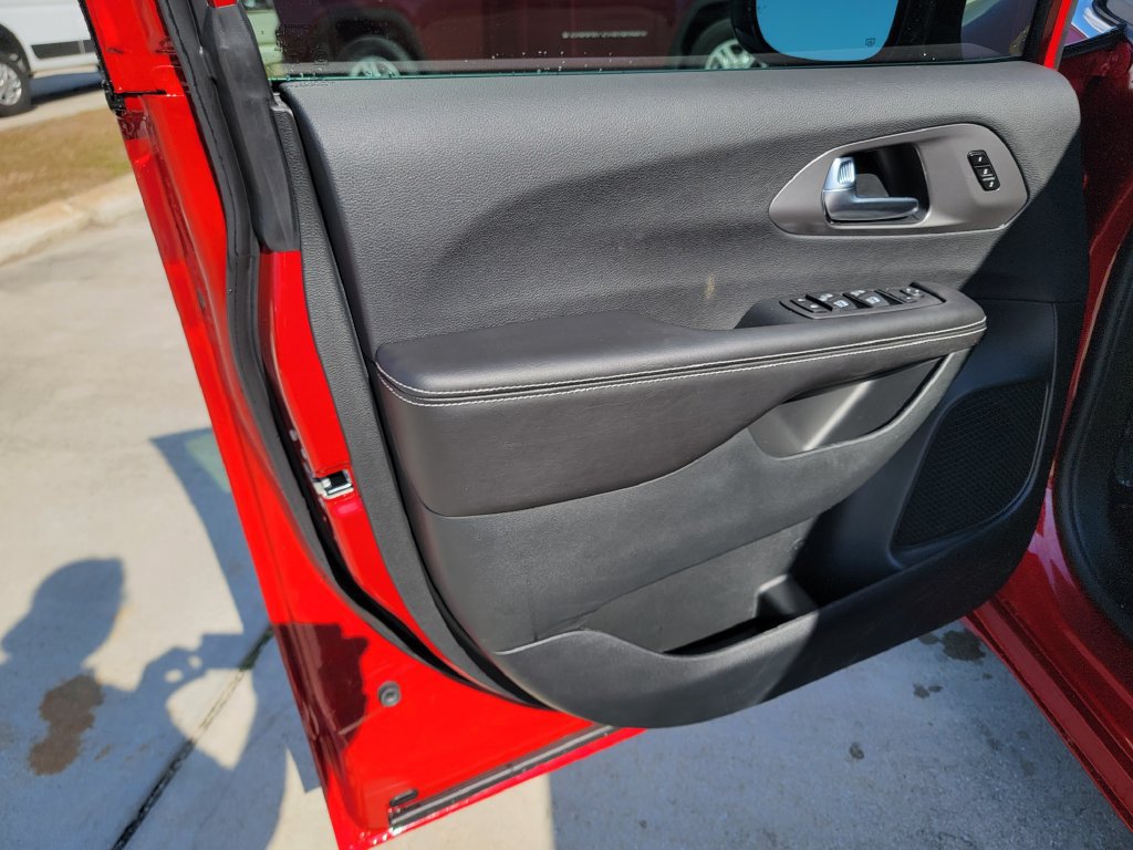 New 2026 Chrysler Pacifica Select FWD image 9