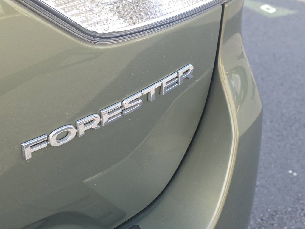 Used 2021 Subaru Forester Limited AWD/4WD image 8