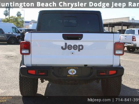 Used 2023 Jeep Gladiator Rubicon image 4