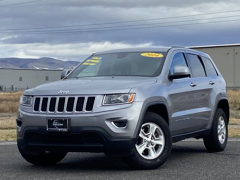 Used 2016 Jeep Grand Cherokee Laredo image 1