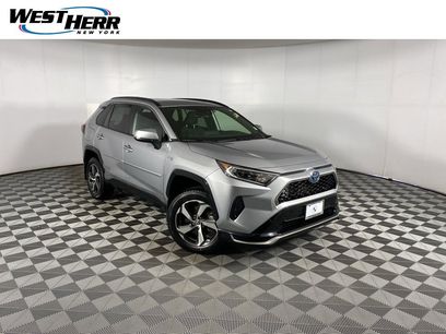 Used 2021 Toyota RAV4 SE w/ Weather & Moonroof Package