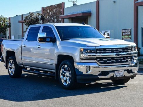 Used 2017 Chevrolet Silverado 1500 LTZ w/ LTZ Plus Package image 11
